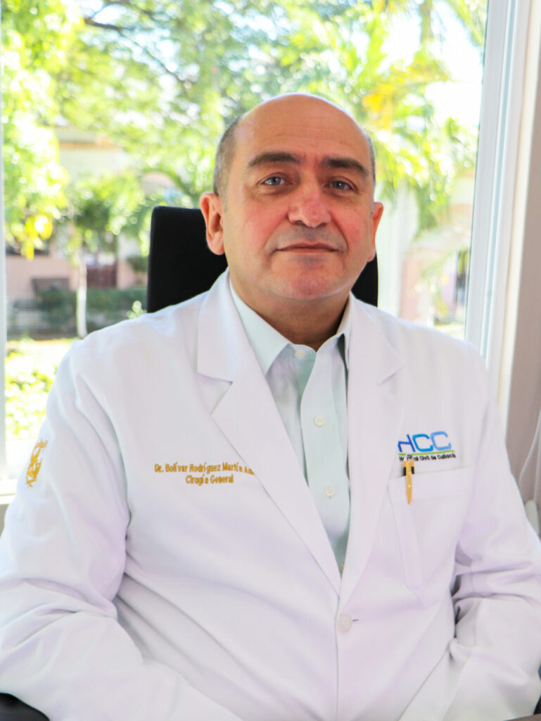 Dr. Martín Adrián Bolívar Rodríguez, Sub Director Médico